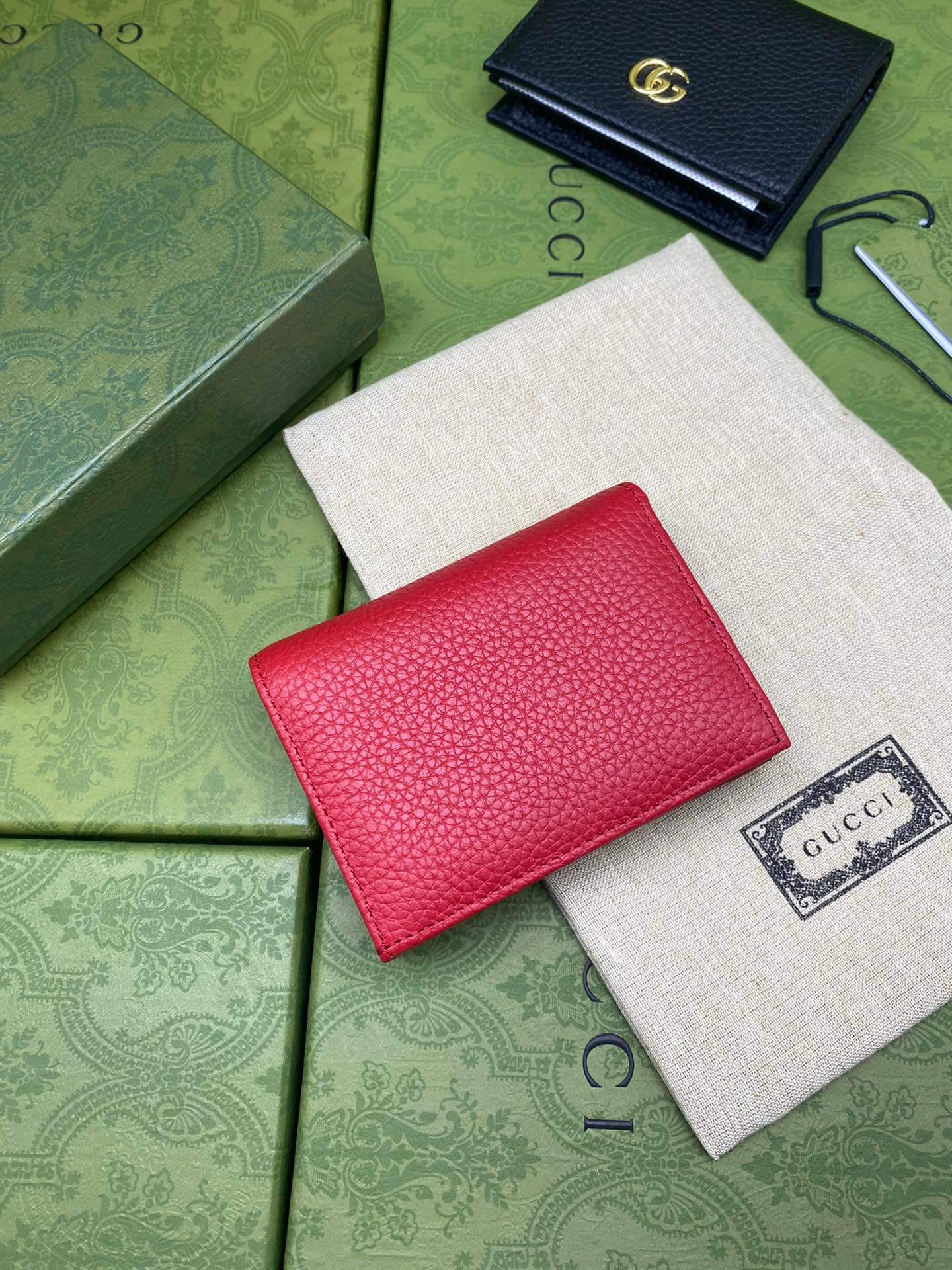 GG Pure cowhide wallet red