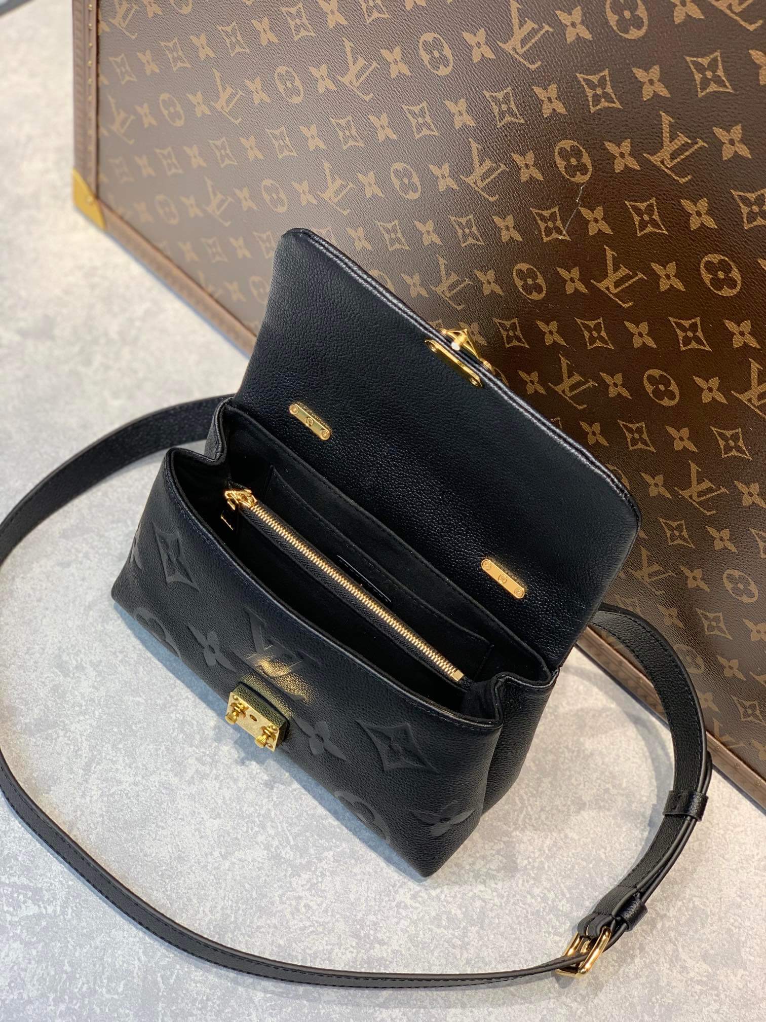 black monogram shoulder bag leather