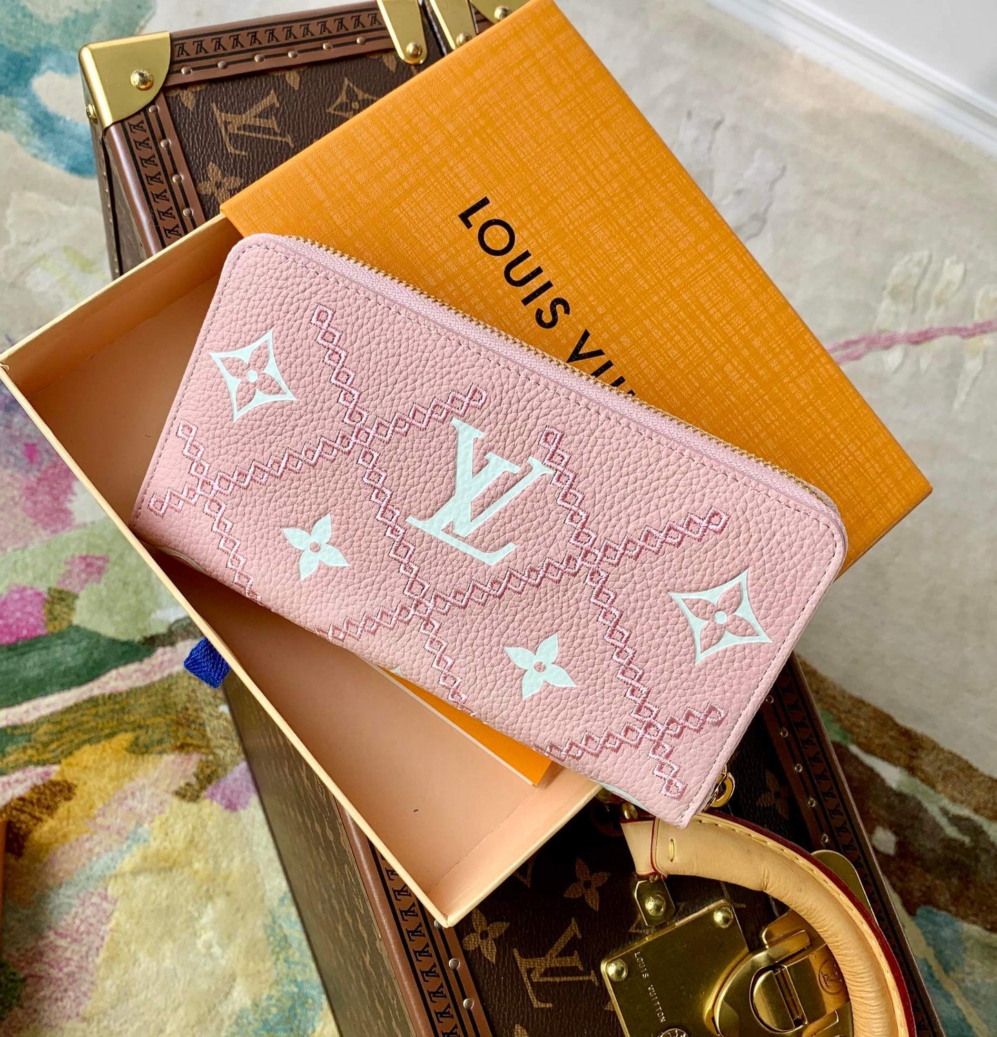 LV ZIPPY WALLET M81141 Pink Embroidery