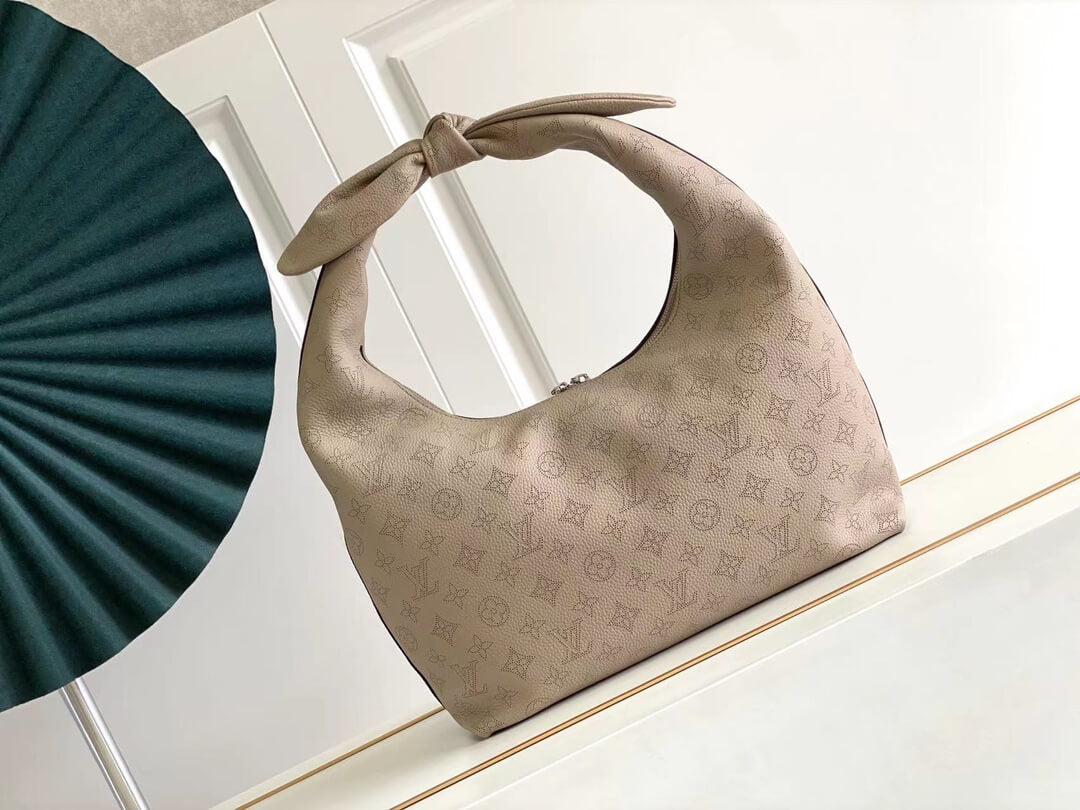 M20788 Why Knot MM Monogram elephant grey 36cm