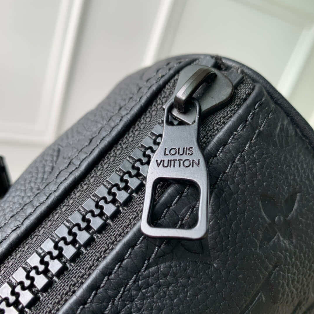 M20900 KEEPALL BANDOULIÈRE 25 Embossing black