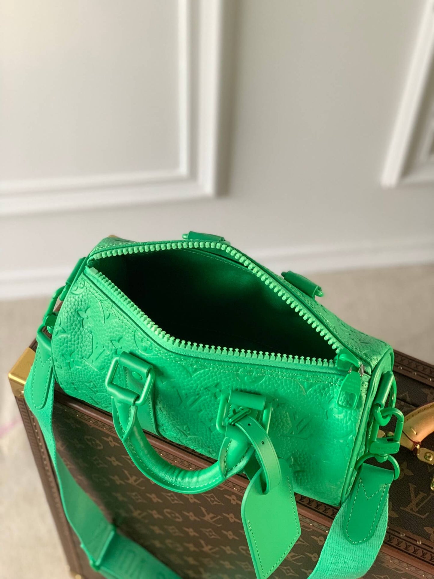 M20900 KEEPALL BANDOULIÈRE 25 green Embossing