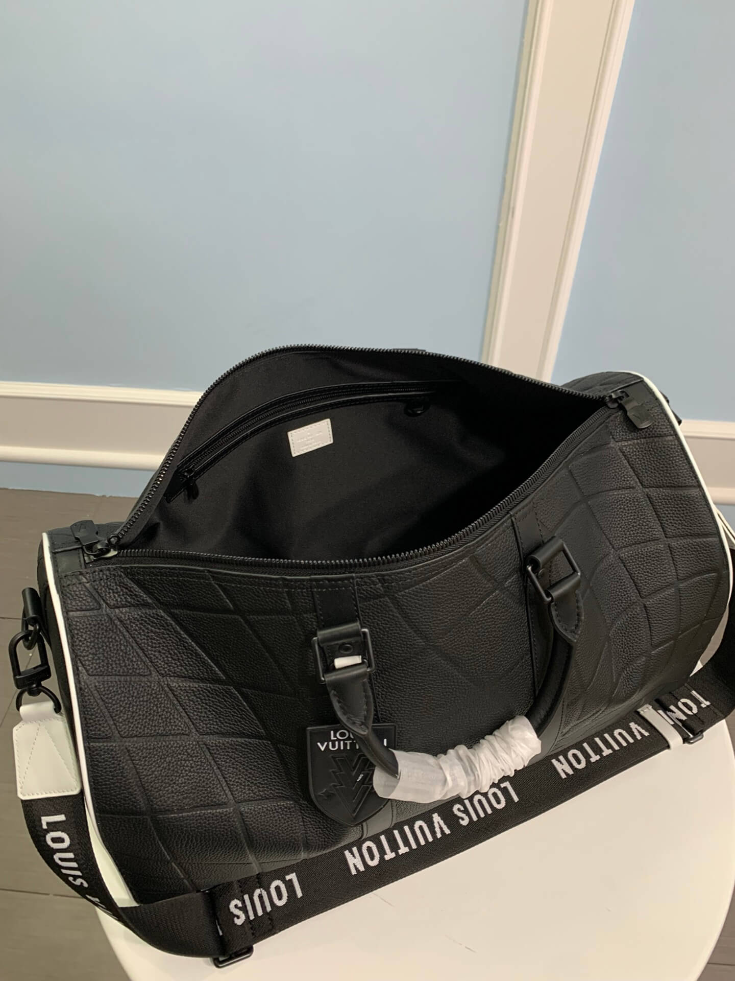 M21382 KEEPALL BANDOULIÈRE 50 Monogram Shadow black