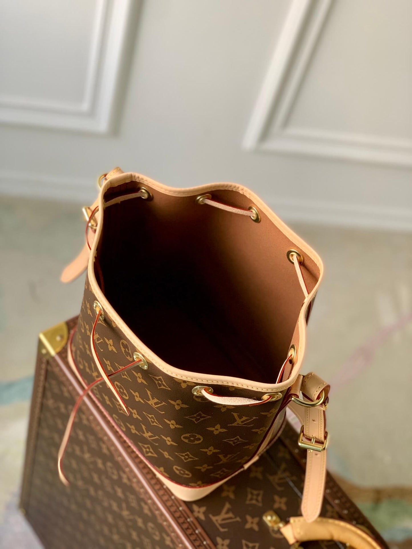 M40817 NOE BB bucket bag Monogram 24cm brown