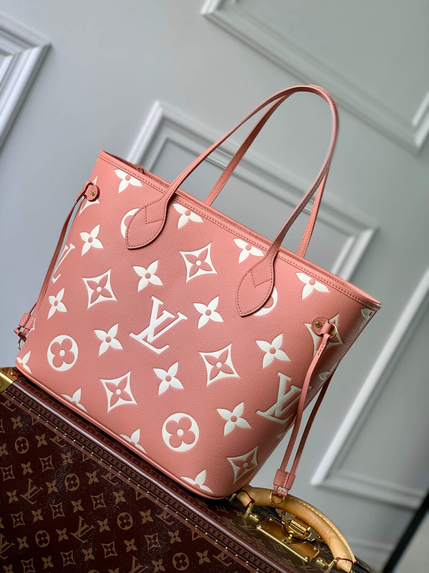 M45686 Neverfull MM Monogram Empreinte Rose Pink