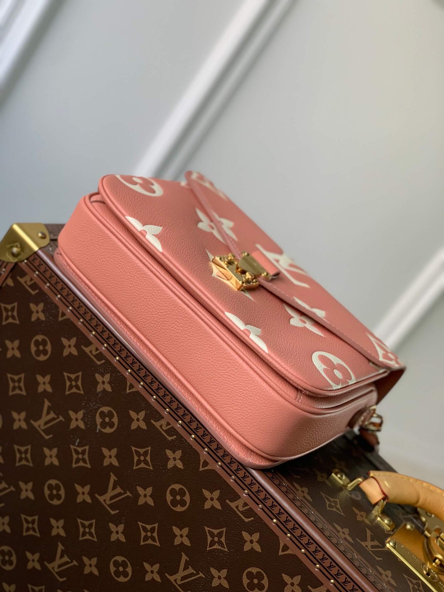 M45773 Pochette Metis Monogram Empreinte 25cm Rose Pink