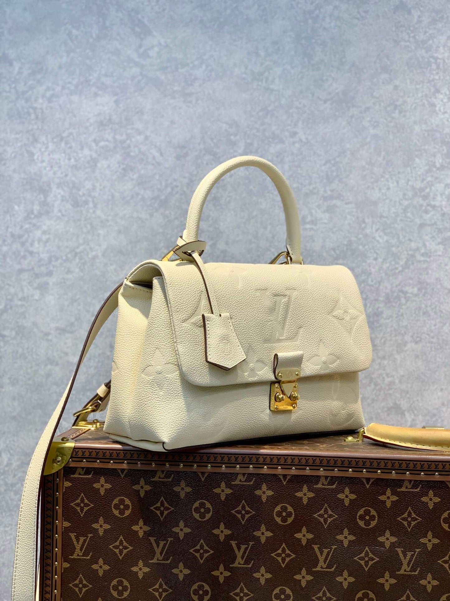 M45976 Madeleine 24cm/BB 30cm/MM Monogram Empreinte white Handbag