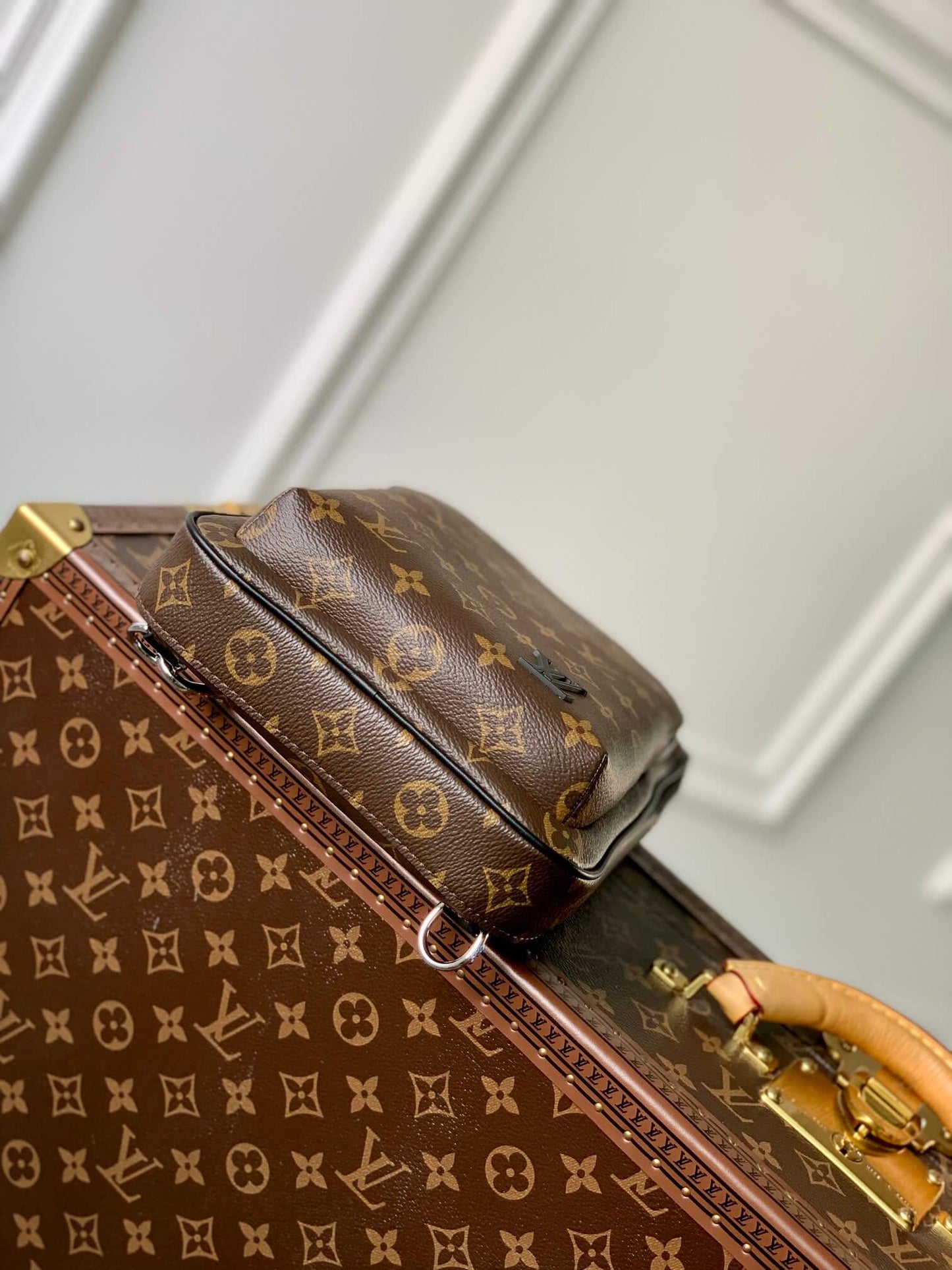 M46327 AVENUE monogram 20cm brown