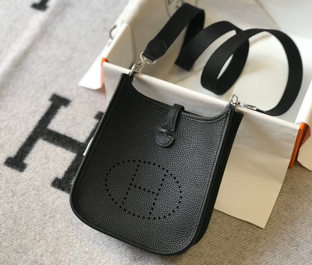 black mini evelyne bag 