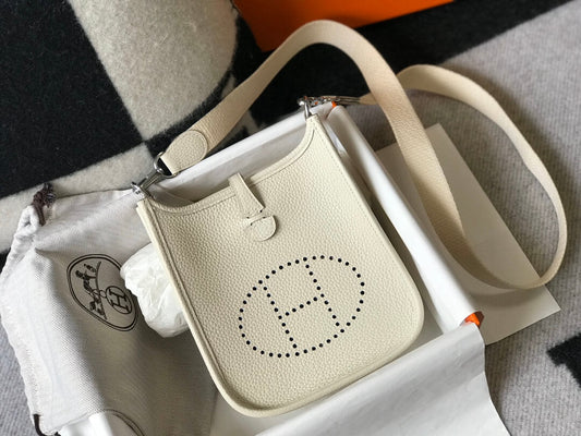 MINI Evelyne togo leather white silver