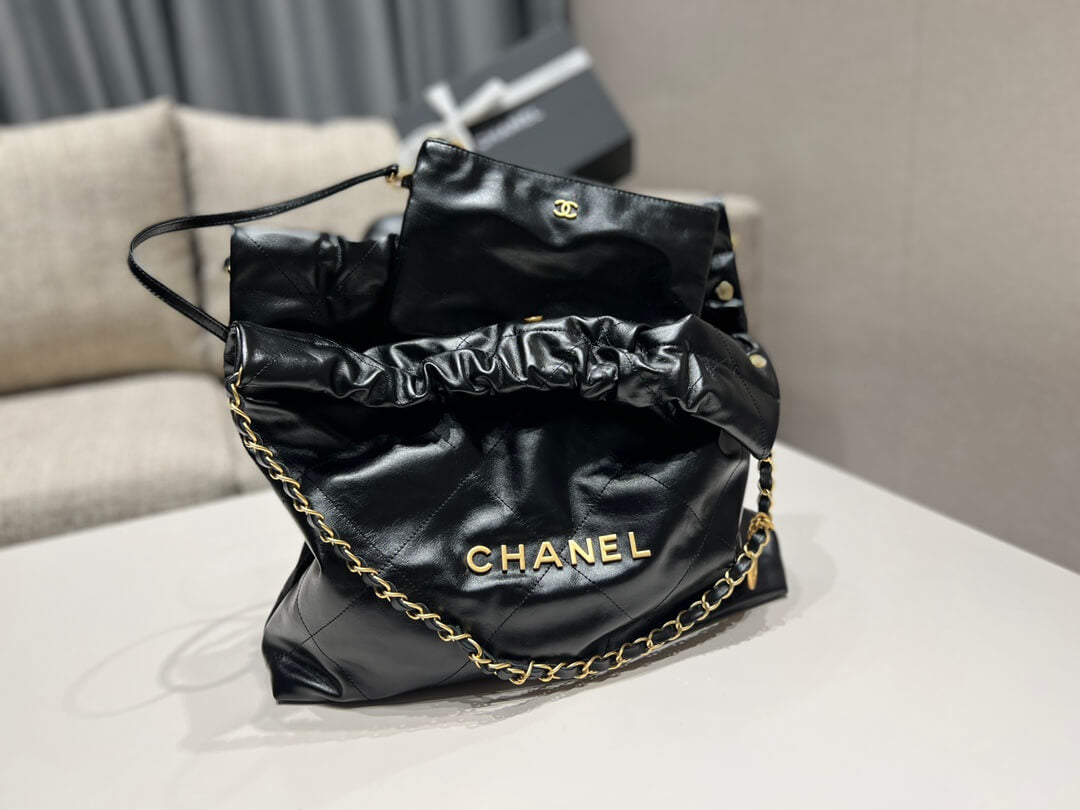 CHA 22 BAG Calfskin gold metal black