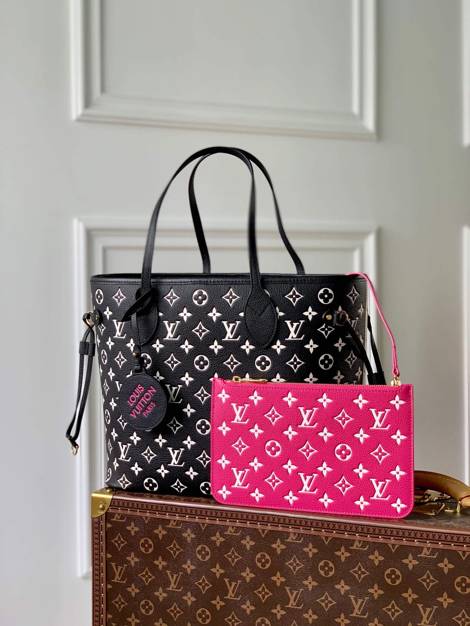 NEVERFULL black white pink