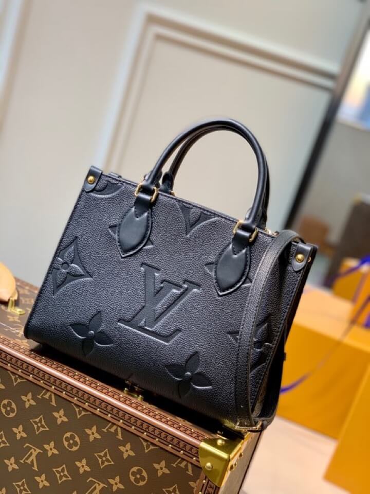 onthego pm bag monogram empreinte black