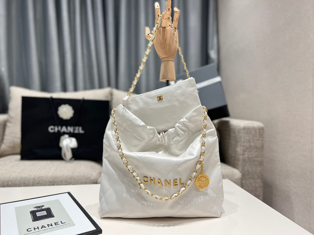 CHA CHANE 22 BAG PM white Calfskin  gold metal 35cm