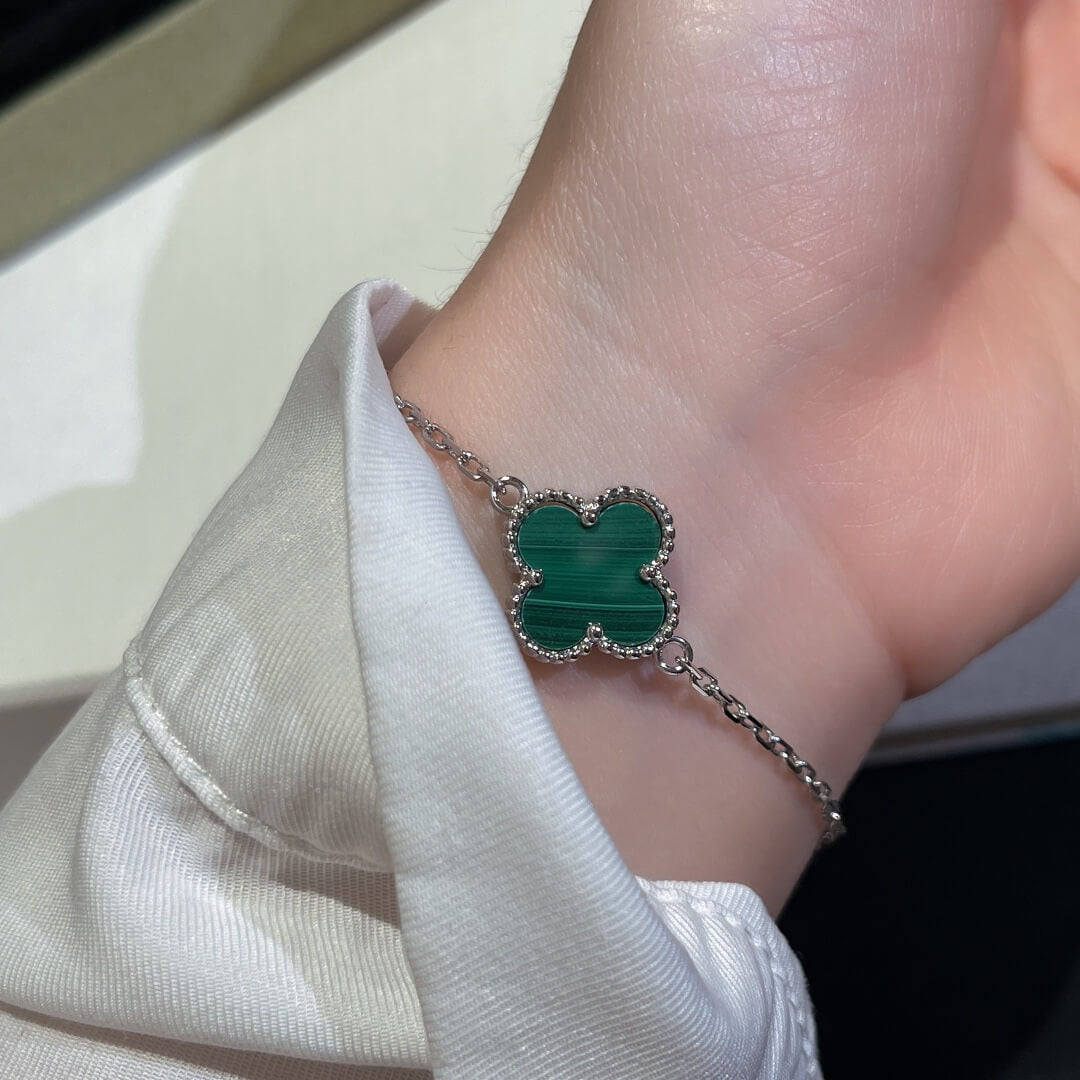 FD018 necklace bracelet four-leaf clover Free shipping