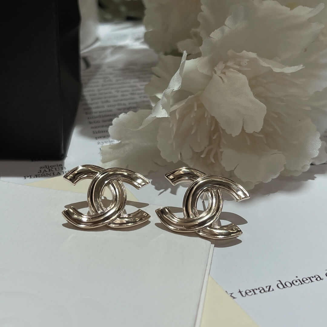 CHA HCE103 Spring/Summer Double C Earrings Free shipping