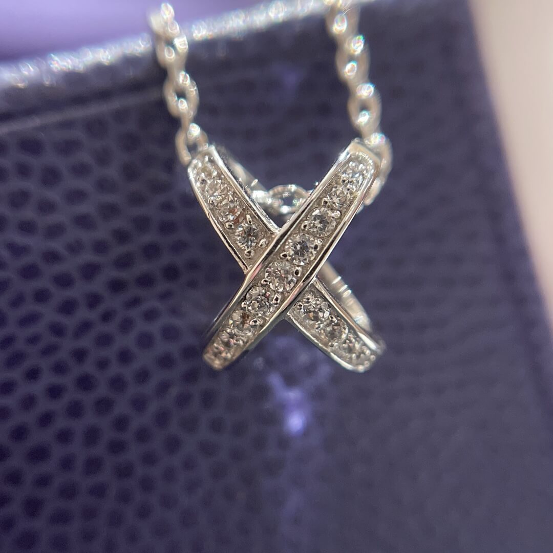 CHA UD006 cross diamond necklace Free shipping