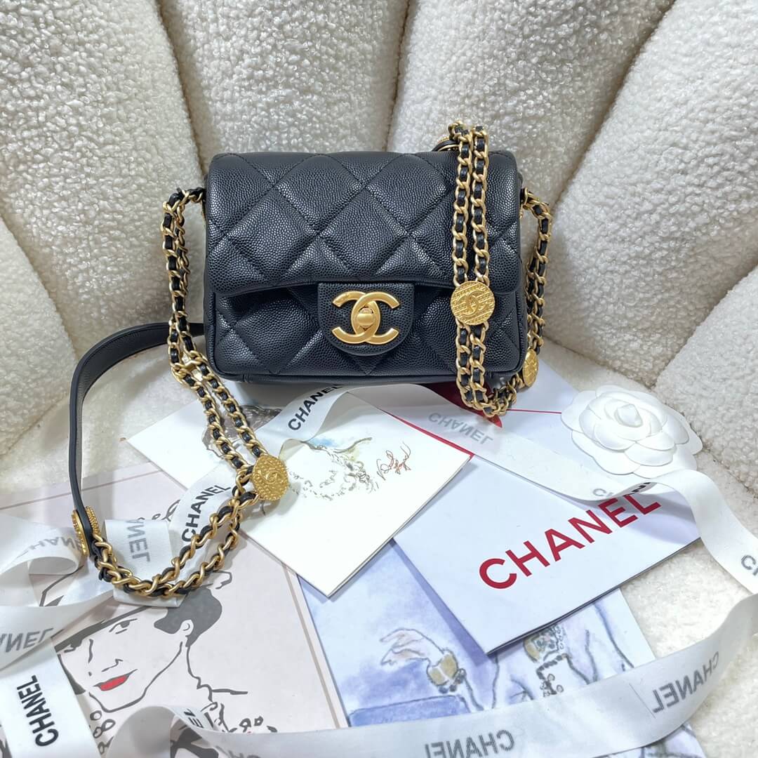 CHA3369 shoulder bag Leather black