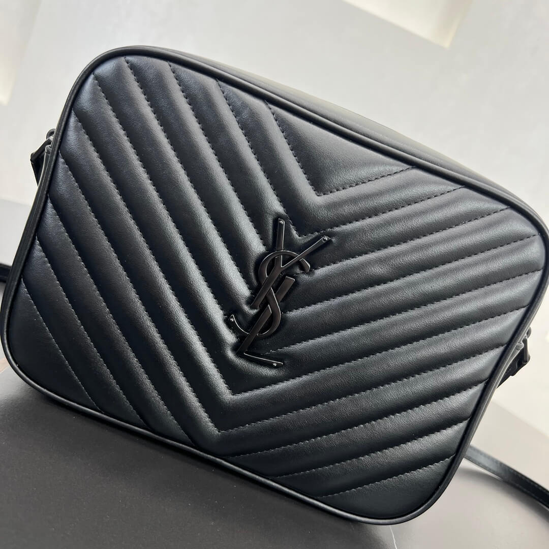 YS-L-520534 shoulder bag MONOGRAM SAINT LAURENT 23CM Black hardware