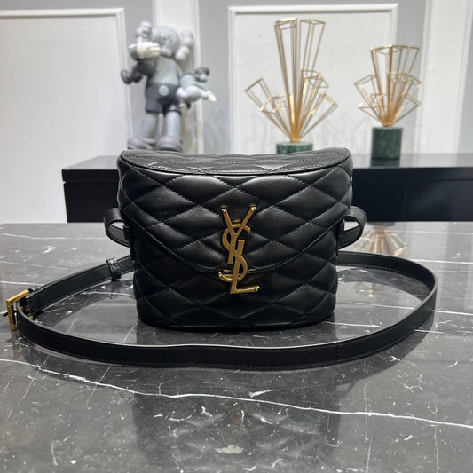 YS-L-710080 YSL June box Cassandra Logo 19cm black